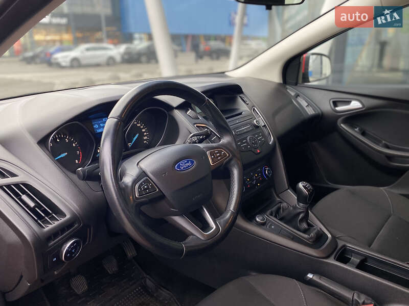 Хетчбек Ford Focus 2015 в Києві