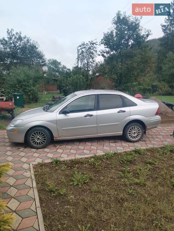 Седан Ford Focus 2000 в Косове фото 3 Седан Ford Focus 2000 в Косове