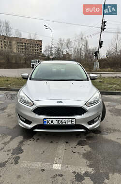 Седан Ford Focus 2015 в Киеве