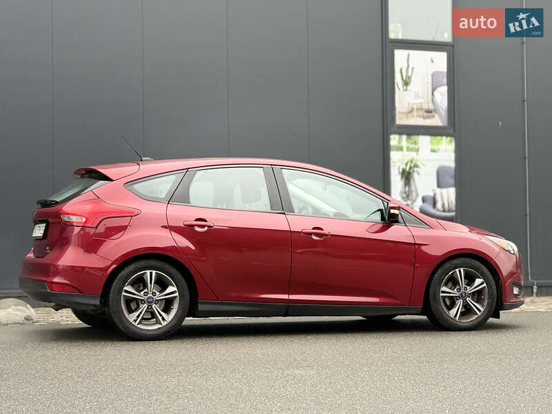 Хэтчбек Ford Focus 2016 в Киеве