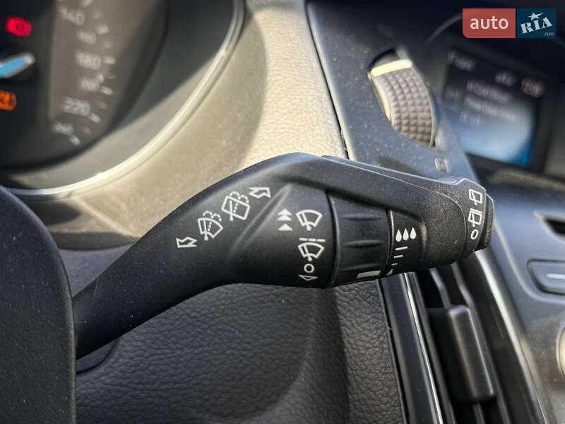 Хэтчбек Ford Focus 2015 в Киеве фото 23 Хэтчбек Ford Focus 2015 в Киеве