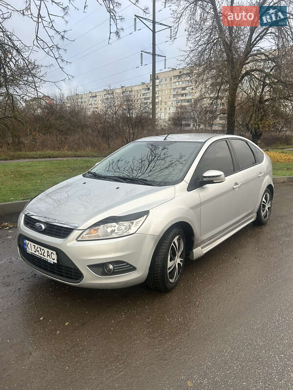 Хэтчбек Ford Focus 2011 в Первомайске
