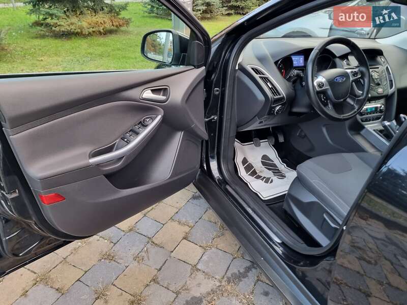 Универсал Ford Focus 2012 в Львове фото 21 Универсал Ford Focus 2012 в Львове