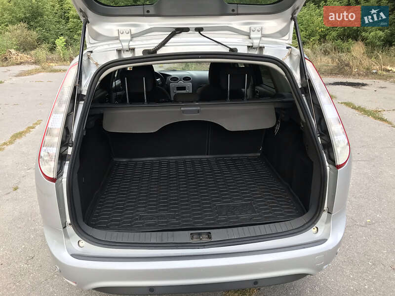 Универсал Ford Focus 2008 в Глухове