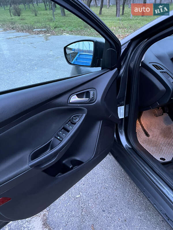 Седан Ford Focus 2014 в Кременчуге