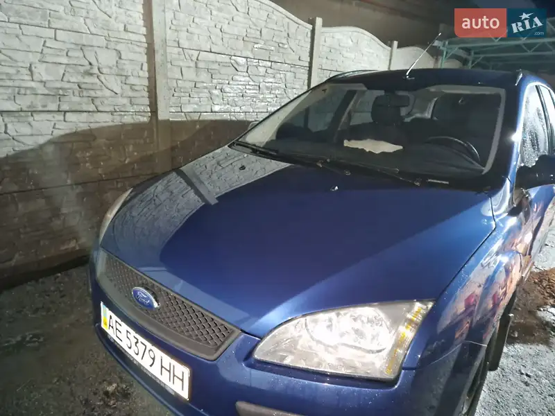 Ford Focus 2007 VIN WF0WXXGCDW7Y55629 фото оголошення 25 з 75