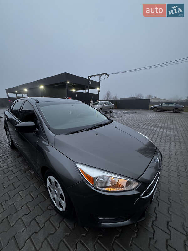 Седан Ford Focus 2014 в Вишневом