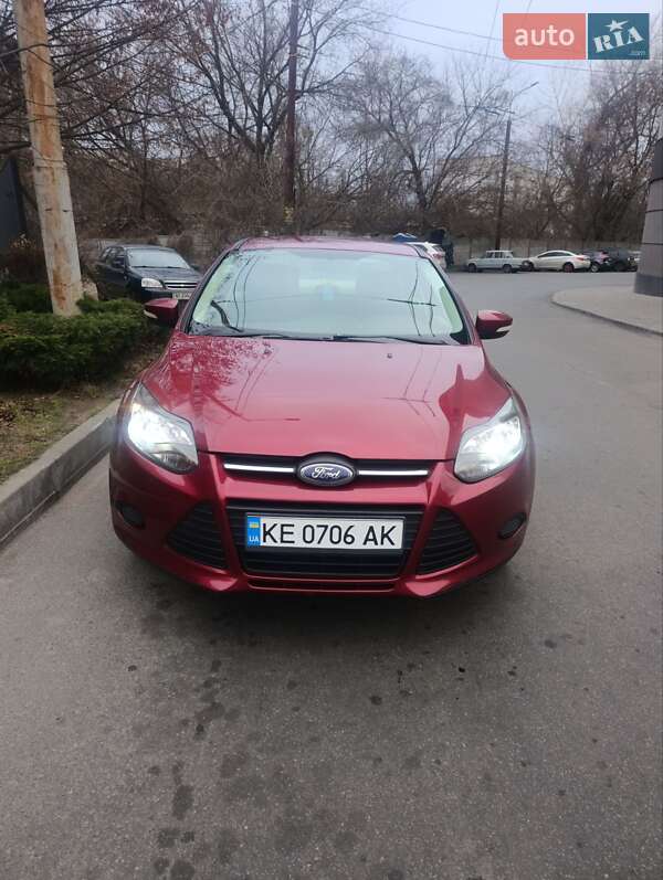 Седан Ford Focus 2014 в Днепре