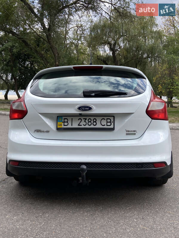 Хэтчбек Ford Focus 2013 в Кременчуге фото 4 Хэтчбек Ford Focus 2013 в Кременчуге