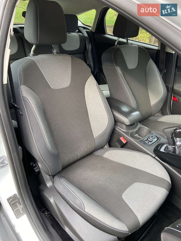 Хэтчбек Ford Focus 2013 в Кременчуге фото 10 Хэтчбек Ford Focus 2013 в Кременчуге