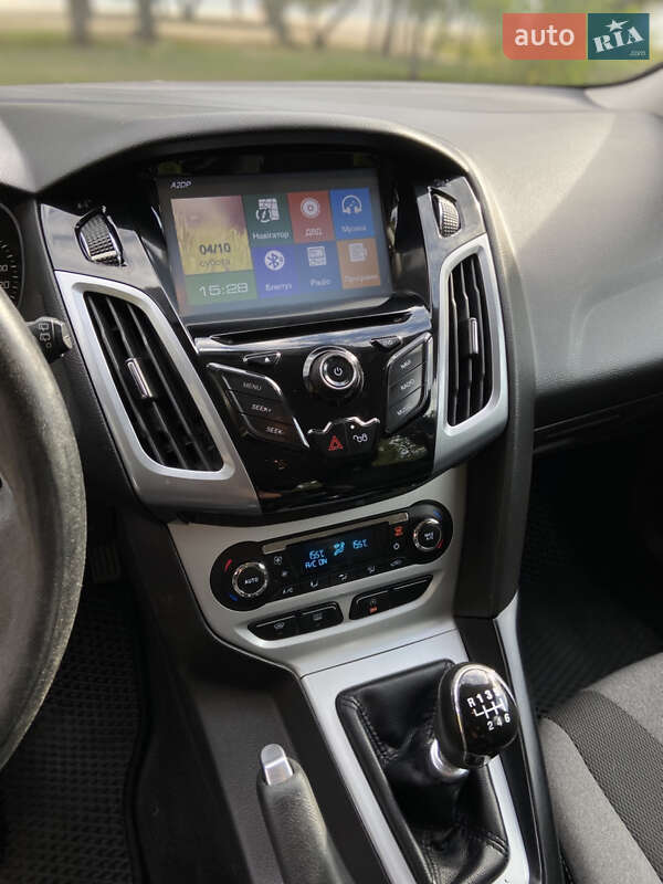 Хэтчбек Ford Focus 2013 в Кременчуге фото 14 Хэтчбек Ford Focus 2013 в Кременчуге