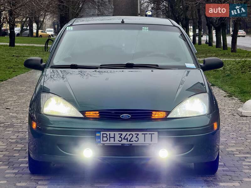 Седан Ford Focus 2001 в Одессе