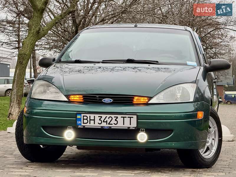 Седан Ford Focus 2001 в Одессе