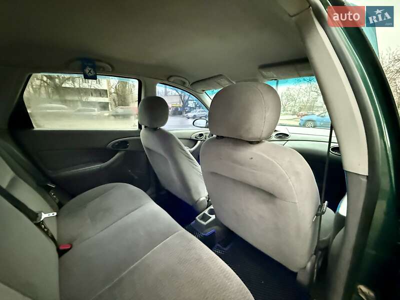 Седан Ford Focus 2001 в Одессе