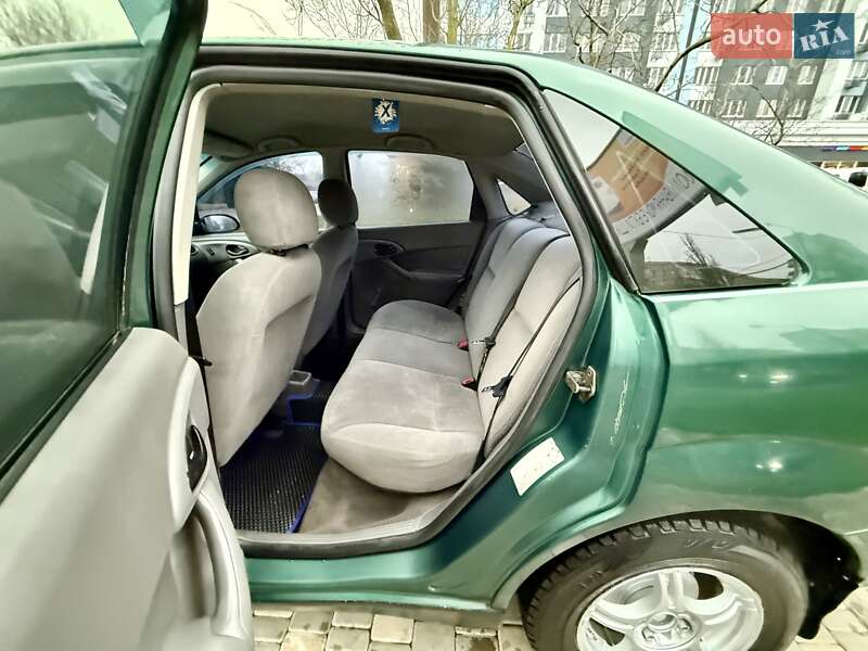 Седан Ford Focus 2001 в Одессе