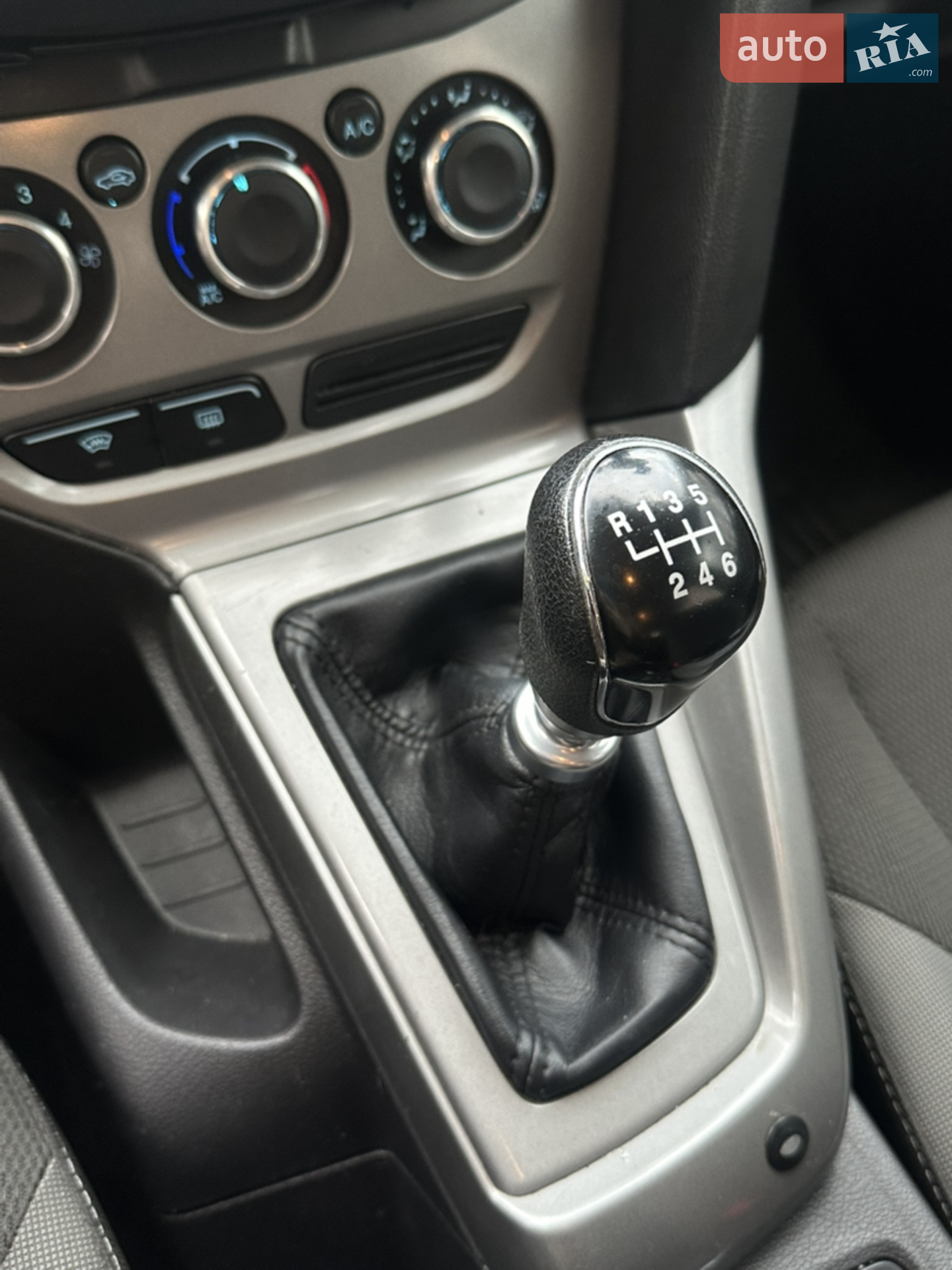 2012 Ford Focus - мініатюра 15