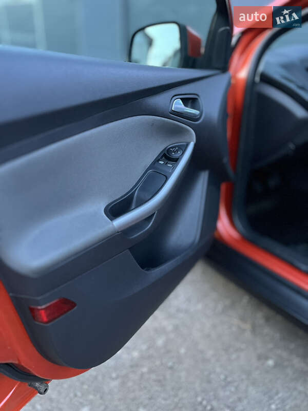 Универсал Ford Focus 2012 в Ужгороде фото 8 Универсал Ford Focus 2012 в Ужгороде