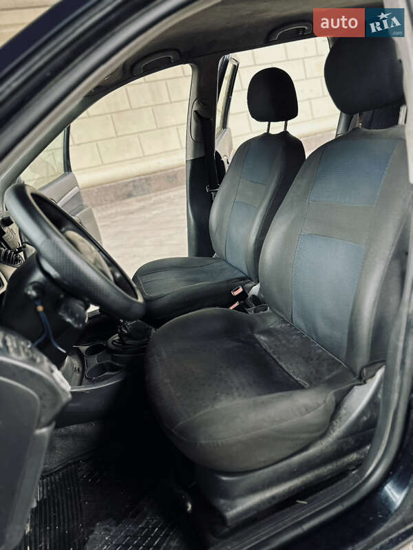Универсал Ford Focus 2001 в Одессе фото 8 Универсал Ford Focus 2001 в Одессе