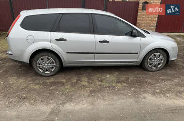 Універсал Ford Focus 2005 в Ромнах фото 8 Універсал Ford Focus 2005 в Ромнах