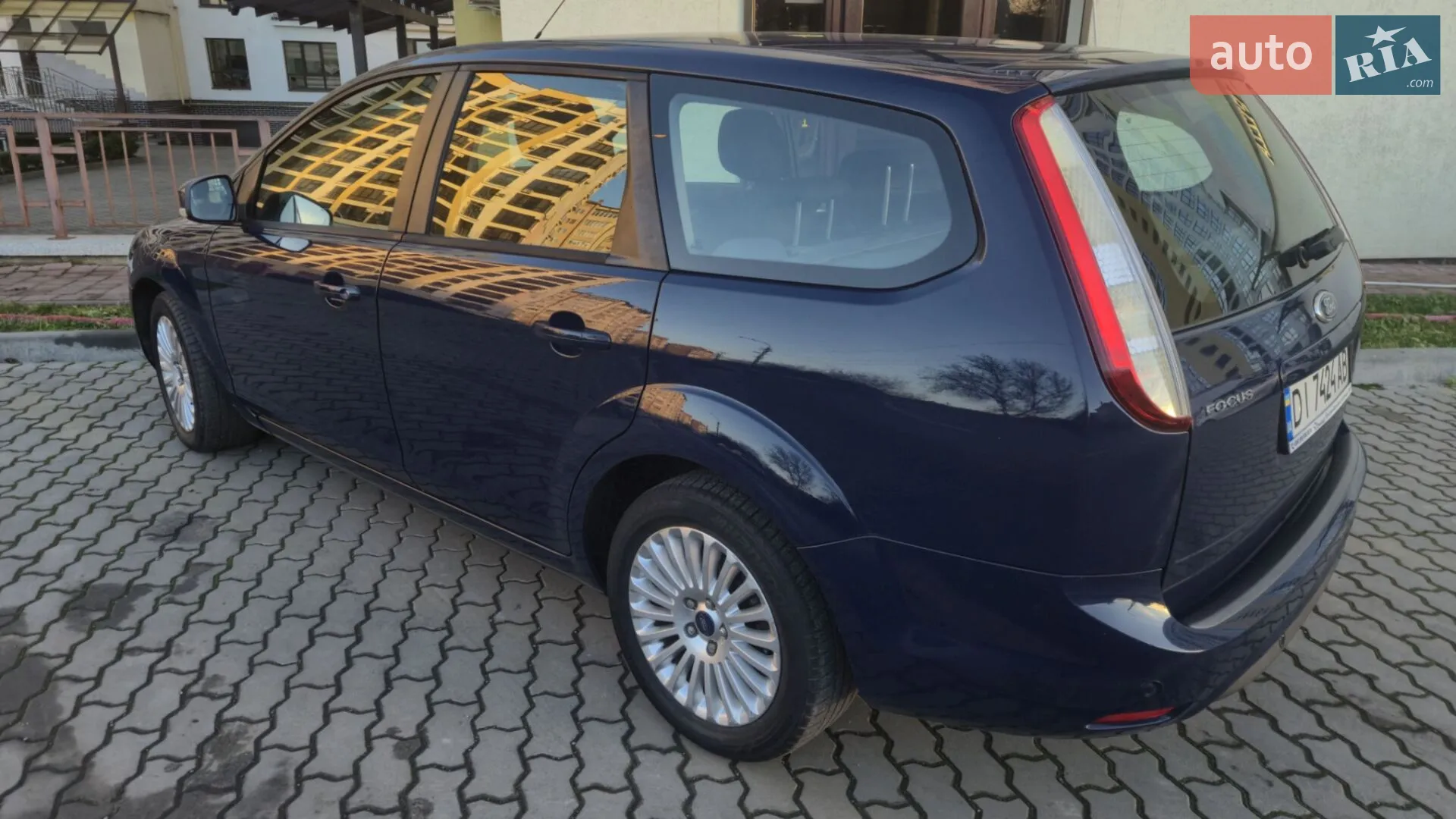 2010 Ford Focus - мініатюра 6