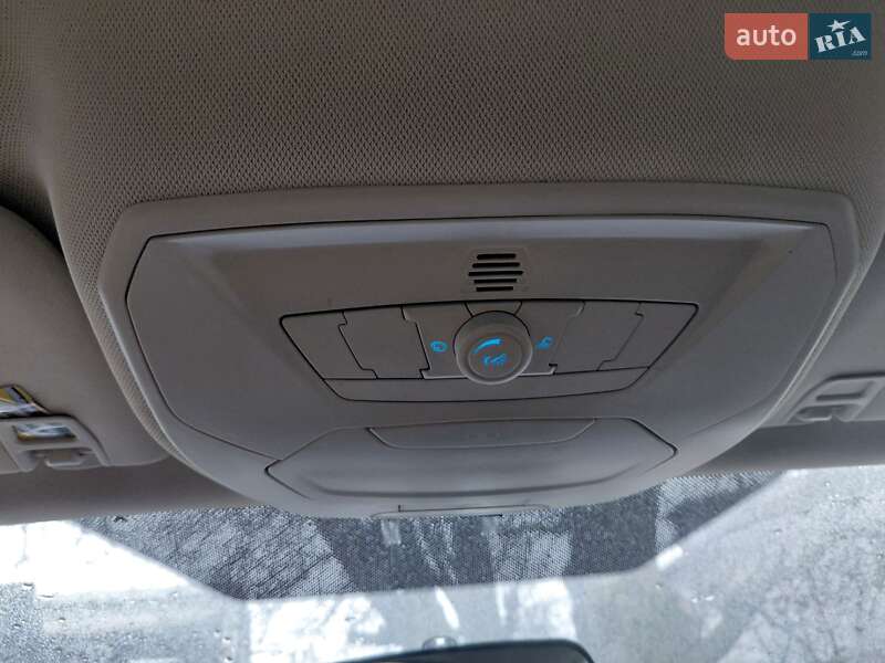 Хэтчбек Ford Focus 2015 в Новоархангельске фото 7 Хэтчбек Ford Focus 2015 в Новоархангельске