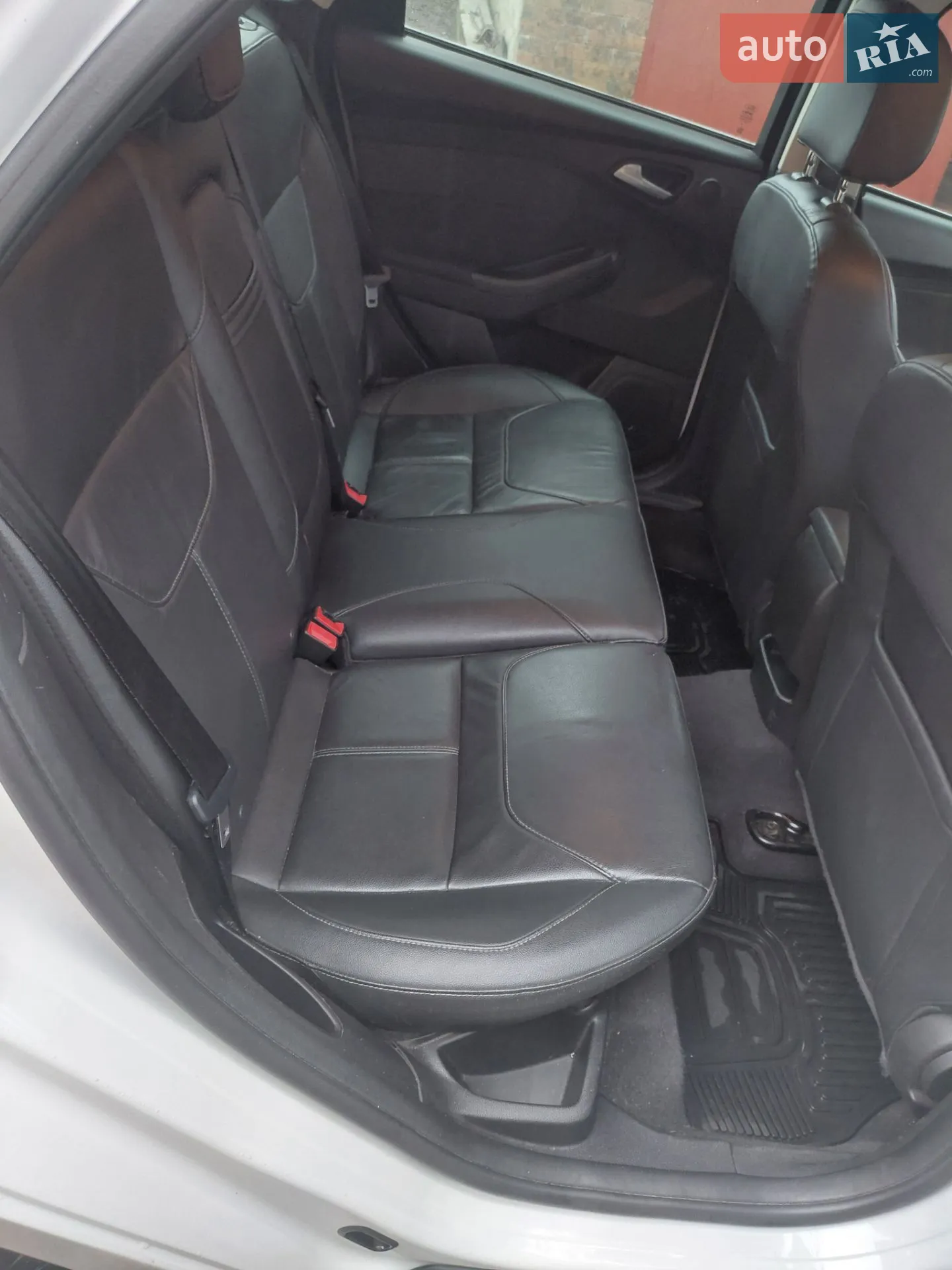 2015 Ford Focus - мініатюра 11