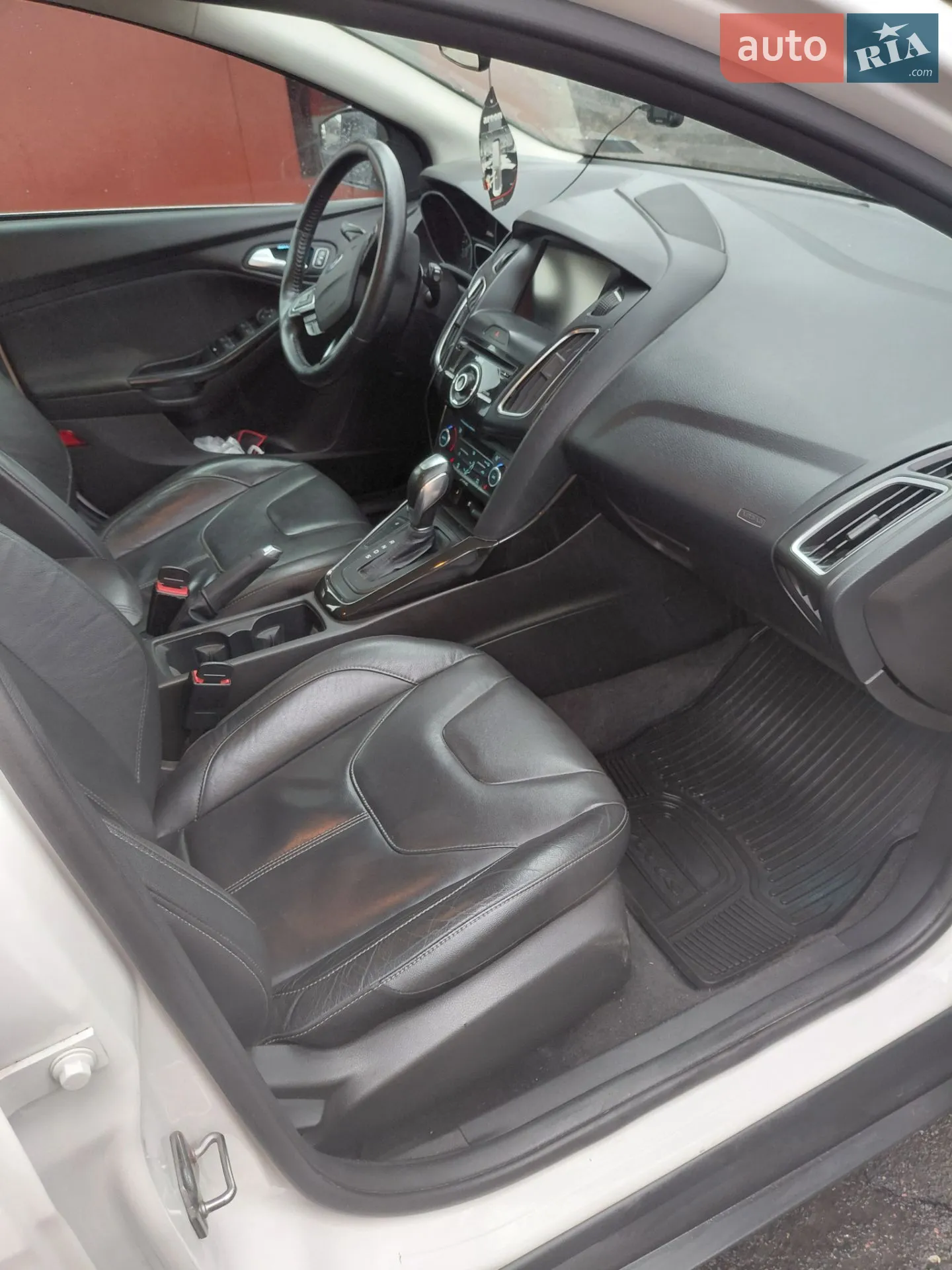 2015 Ford Focus - мініатюра 15