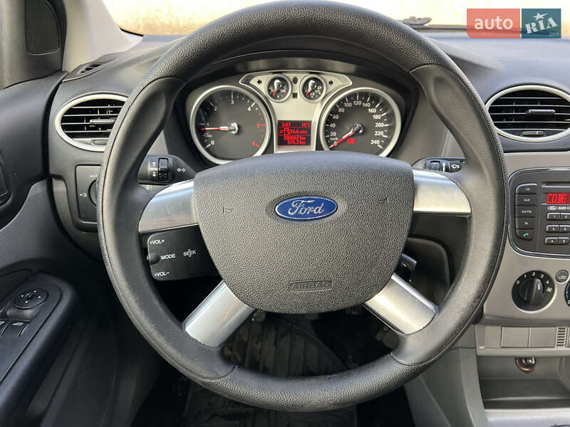 Универсал Ford Focus 2010 в Киеве фото 13 Универсал Ford Focus 2010 в Киеве