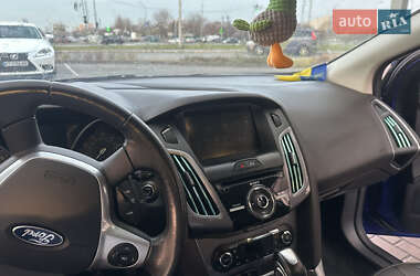 Хэтчбек Ford Focus 2014 в Киеве