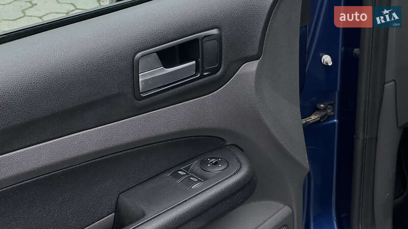 Универсал Ford Focus 2007 в Самборе фото 52 Универсал Ford Focus 2007 в Самборе