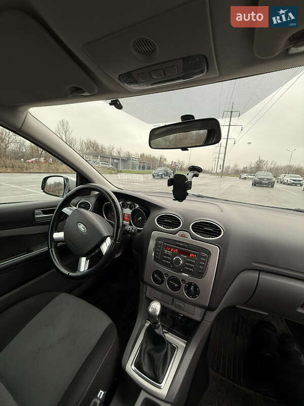 Хэтчбек Ford Focus 2010 в Ирпене