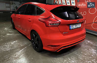 Хэтчбек Ford Focus 2016 в Киеве