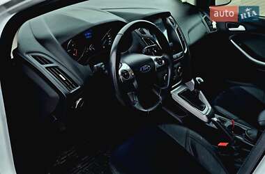 Хэтчбек Ford Focus 2013 в Киеве