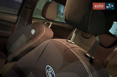 Хэтчбек Ford Focus 2016 в Киеве