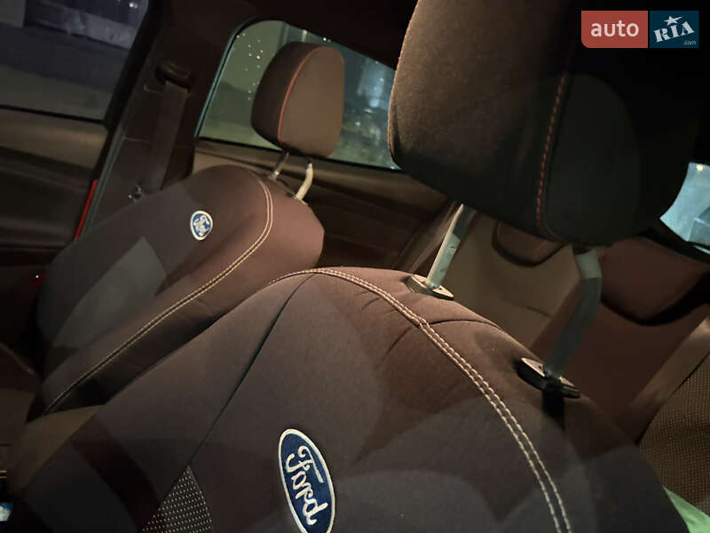 Хетчбек Ford Focus 2016 в Києві