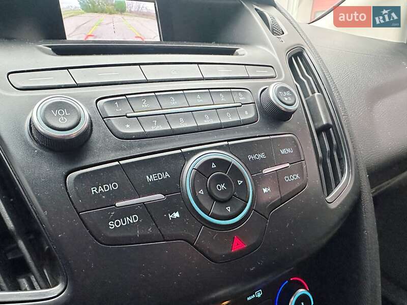 Седан Ford Focus 2015 в Запорожье фото 3 Седан Ford Focus 2015 в Запорожье