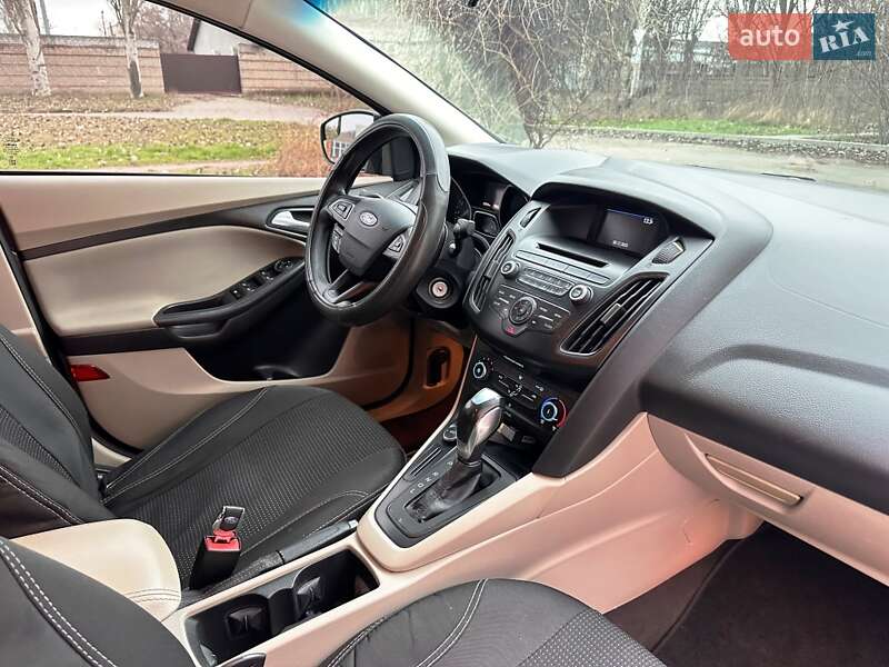 Седан Ford Focus 2015 в Запорожье фото 22 Седан Ford Focus 2015 в Запорожье