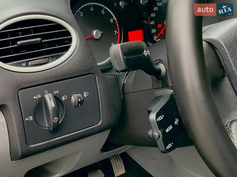 Хэтчбек Ford Focus 2010 в Хмельницком фото 28 Хэтчбек Ford Focus 2010 в Хмельницком