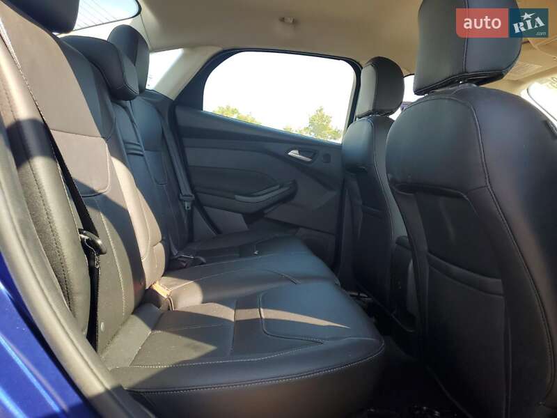 Седан Ford Focus 2015 в Львове
