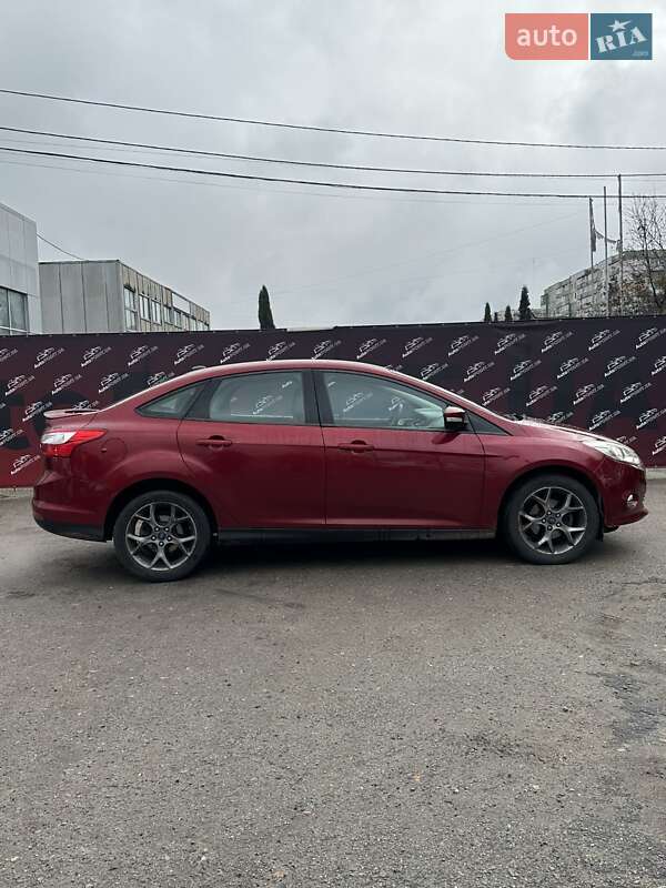 Седан Ford Focus 2014 в Сумах