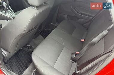 Хэтчбек Ford Focus 2015 в Городке