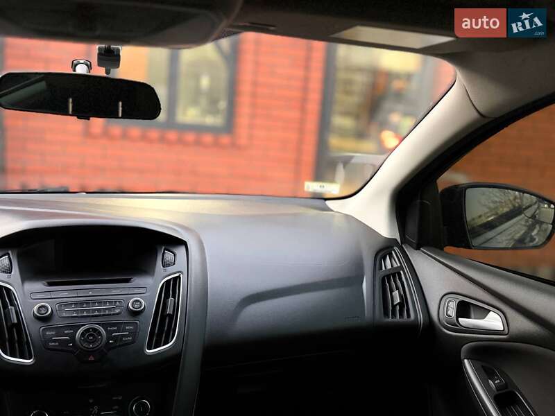 Седан Ford Focus 2016 в Николаеве