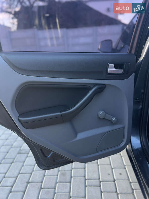 Универсал Ford Focus 2010 в Кривом Роге фото 19 Универсал Ford Focus 2010 в Кривом Роге