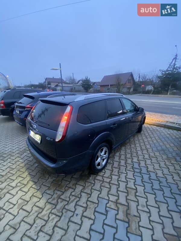 Универсал Ford Focus 2010 в Ивано-Франковске фото 3 Универсал Ford Focus 2010 в Ивано-Франковске