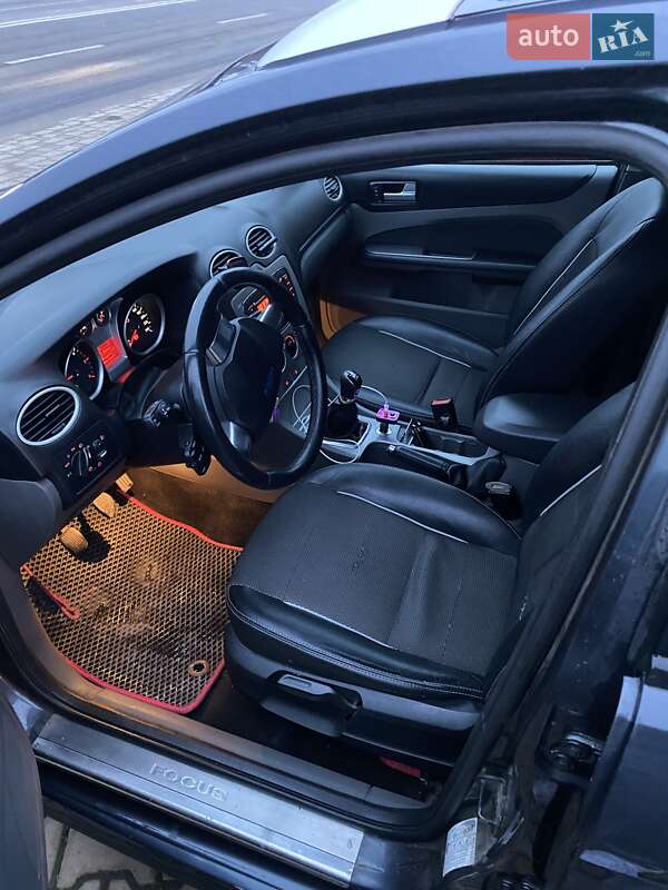 Универсал Ford Focus 2010 в Ивано-Франковске фото 7 Универсал Ford Focus 2010 в Ивано-Франковске