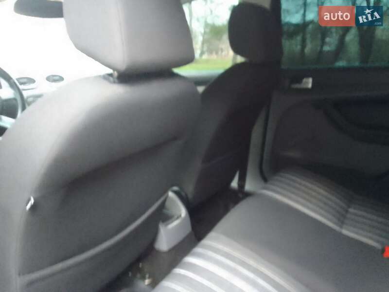 Універсал Ford Focus 2009 в Чернівцях