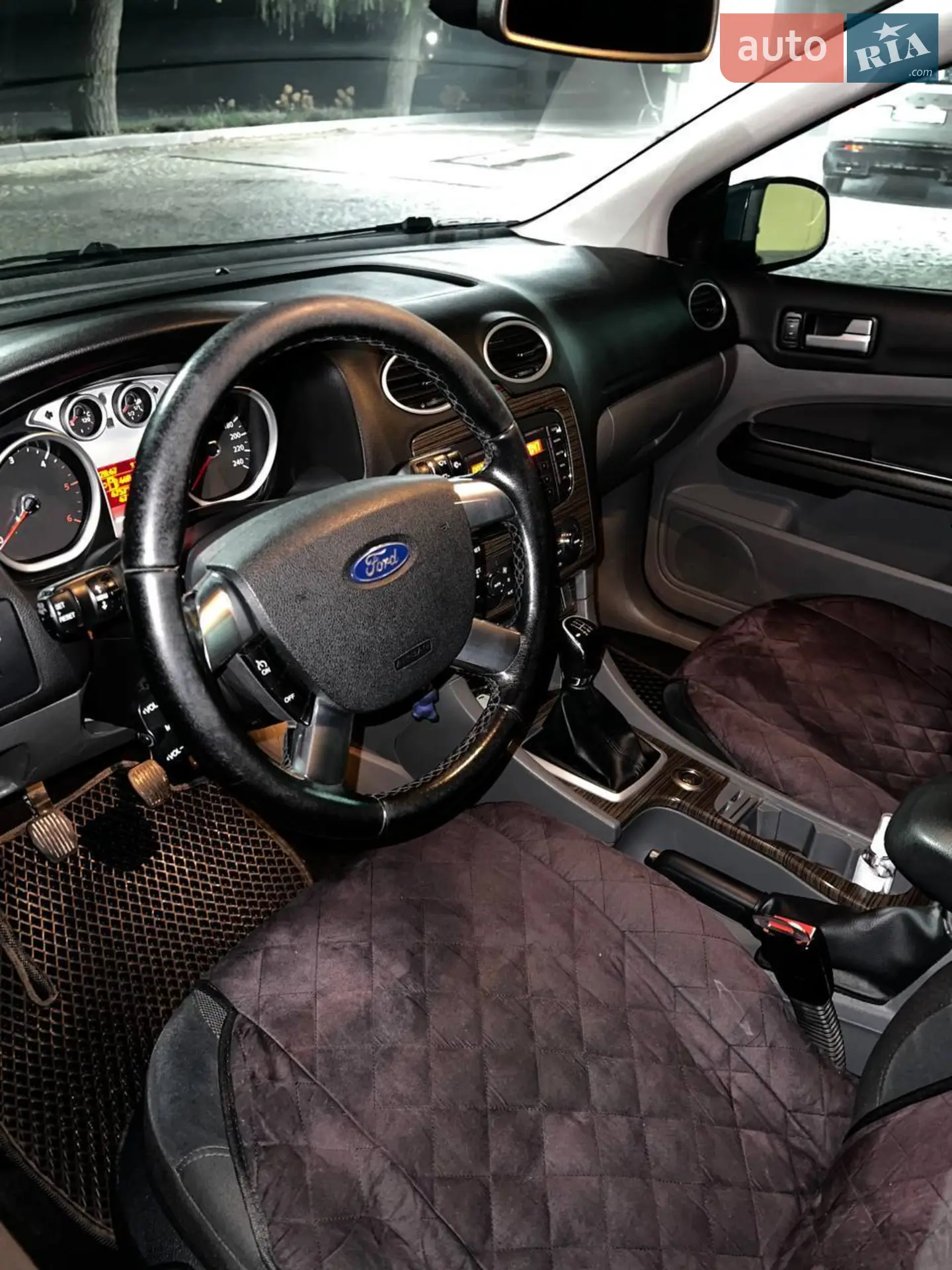 2010 Ford Focus - мініатюра 7