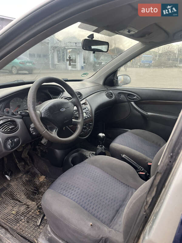 Универсал Ford Focus 2000 в Иваничах