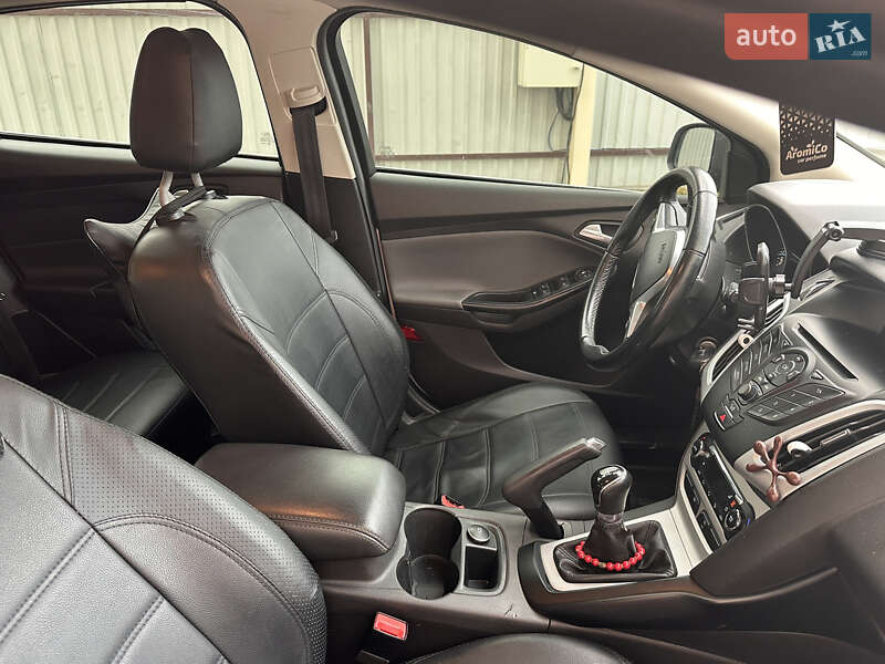 Хэтчбек Ford Focus 2014 в Виннице фото 5 Хэтчбек Ford Focus 2014 в Виннице