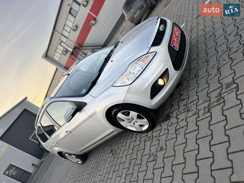 Универсал Ford Focus 2008 в Нововолынске